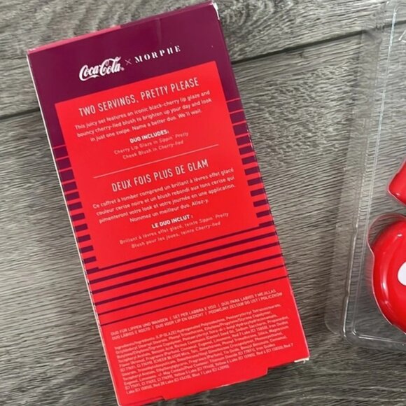 Coca Cola x Morphe cherry refresher lip and cheek duo - Picture 4 of 7